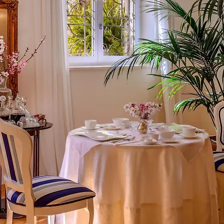 Palace Schoen Milesi - Esense Of Prestige - Private Pool - Old Money Style Luxury - Walking Distance To The Old Town, The And Amenities - Buralux 4*